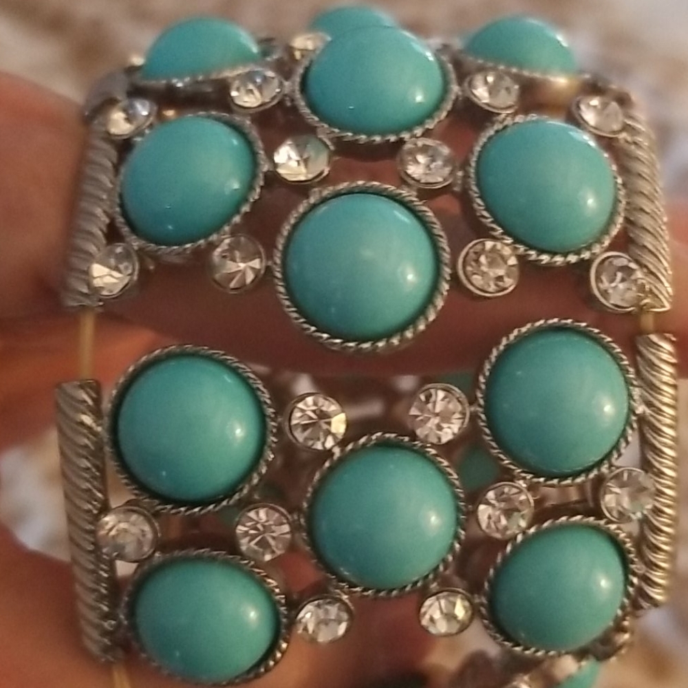 Chic turquoise and rhinestone bracelet - Picture 4 of 6